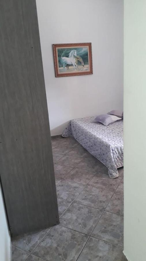Capim Santo Bed & Breakfast Апаресида Екстериор снимка